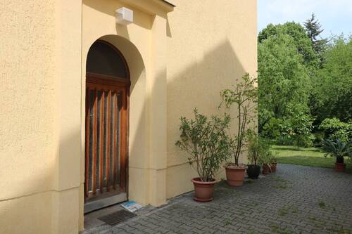 Hauseingang - 3 Zimmer Etagenwohnung in Berlin
