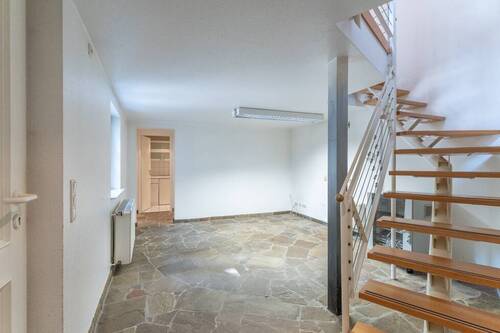 EG mit Bruchsteinboden - 3 Zimmer Büro in Hagen