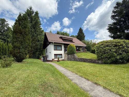 Außeansicht 2 - 6 Zimmer Einfamilienhaus zum Kaufen in Bad Sachsa