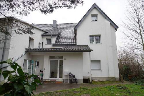 Hauseingang 1 - Mehrfamilienhaus, Wohnhaus mit 489,10 m&sup2; in Salzkotten zum Kaufen