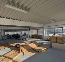 gut belichtete Hallenfläche - 1.090,00&nbsp;EUR Kaltmiete, in Barsbüttel (PLZ: 22885)