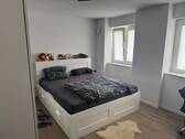 Schlafzimmer.jpeg - 2 Zimmer Terrassenwohnung in Euskirchen