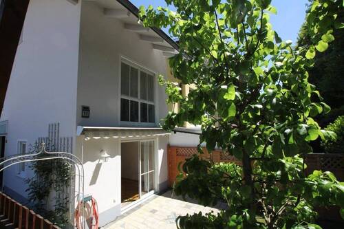 Terrasse - Reihenendhaus mit 101,00 m&sup2; in Bad Endorf zum Kaufen