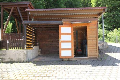Carport mit Unterstelle - 