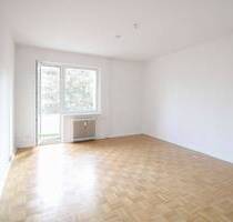 Bezugsfreie 3-Zimmer-Whg. mit Südbalkon: Zentrale Lage nahe Stadtpark Steglitz und Schloßstraße - Berlin