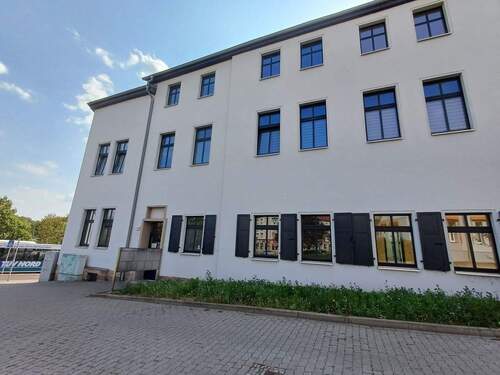 Hausansicht - 2 Zimmer Etagenwohnung in Merseburg