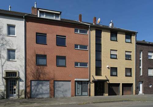 Frontansicht - 1 Zimmer Mehrfamilienhaus, Wohnhaus zum Kaufen in Mönchengladbach