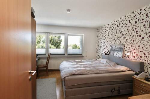 Schlafzimmer 1. OG - 