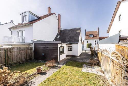 Bauplatz mit Altbestand - 