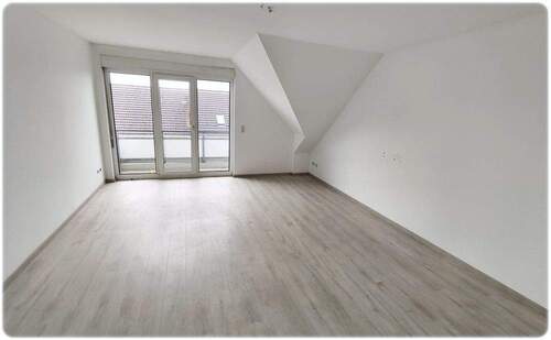 Wohnzimmer - 3 Zimmer Etagenwohnung zur Miete in Wathlingen