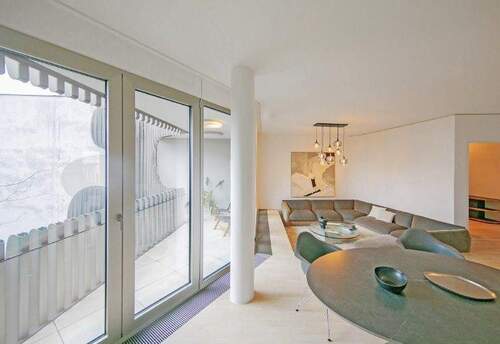 zur lounge - 3 Zimmer Etagenwohnung in Berlin