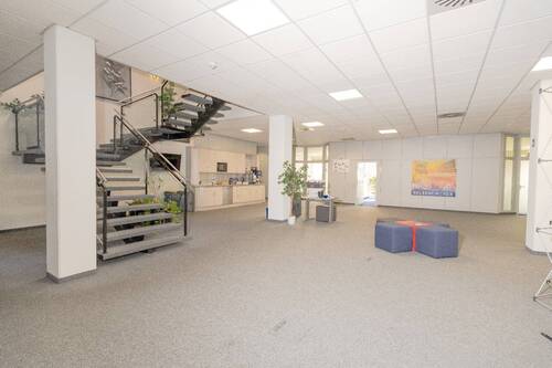 Meeting Point mit Küche re. - 