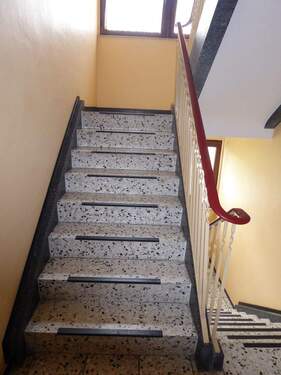 Treppenhaus - 3 Zimmer Etagenwohnung in Garbsen