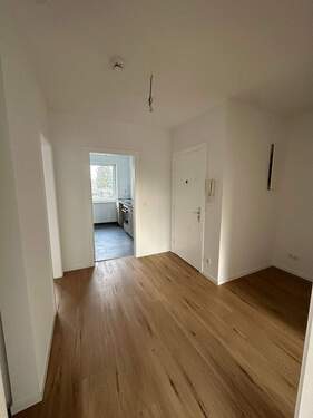 Flur - 2 Zimmer Etagenwohnung zur Miete in Hamburg