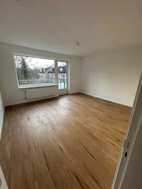 Wohnzimmer - 2 Zimmer Etagenwohnung in Hamburg