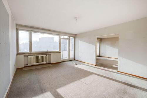 Wohn-Essbereich - AIGNER - Sanierungsbedürfte 3-Zimmer-Wohnung am Rotkreuzplatz