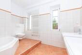 Badezimmer im OG - 