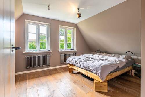 Geräumiges Schlafzimmer - 