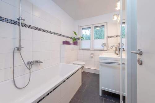 Vollbad mit Fenster - 