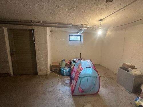 Kellerraum mit Zugang zum Garten - 