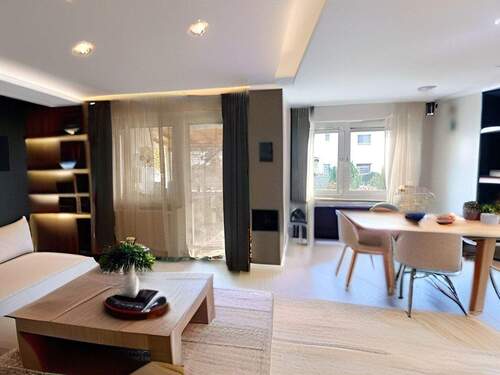 Wohnzimmer - 4 Zimmer Reihenendhaus in Straubing