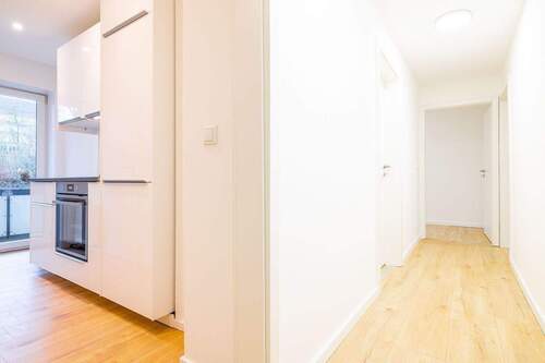 Küche_Flur.jpg - Etagenwohnung mit 54,00 m&sup2; in Hamburg zum Kaufen