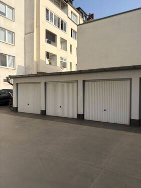 Garagenansicht - Garagenpaket: 3 Garagen in Toplage von Düsseldorf-Pempelfort