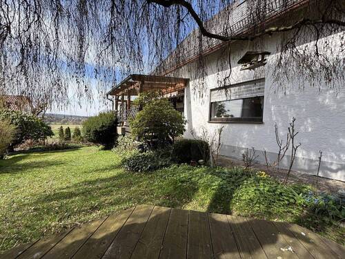 Garten, Fernblick und Haus - 