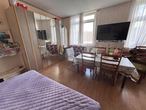 Wohnzimmer - Helle 3-Zimmer-Wohnung mit Balkon
