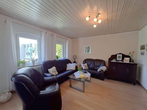 5.Wohnzimmer.jpg - 5 Zimmer Einfamilienhaus in Brake