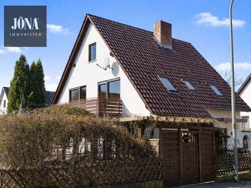 Aussenansicht - 7 Zimmer Einfamilienhaus zum Kaufen in Kulmbach