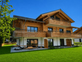 Titelbild - Exklusive Erdgeschosswohnung mit Garten – Wohnen mit Stil und Komfort