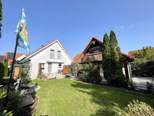 Außenansicht - Tolles Einfamilienhaus mit Garten im Bibertal