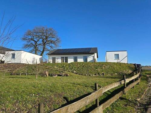 Ansicht hinten 1 - 3 Zimmer Einfamilienhaus zum Kaufen in Seinsfeld