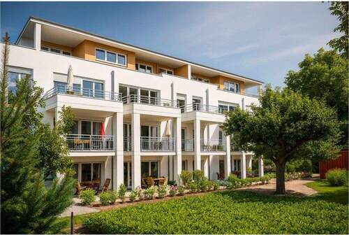 Hausansicht Gartenseite - Barrierefreier Wohntraum in Brombach 3-Zimmer-Wohnung mit großer Terrasse