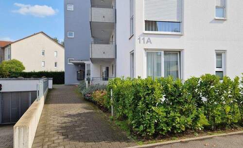 Hauseingang - 3 Zimmer Etagenwohnung in Lörrach / Brombach