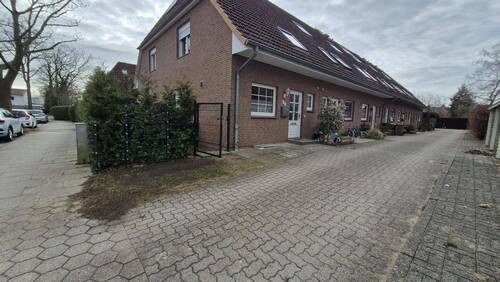 Bild 1 - Gepflegtes Endreihenhaus mit eingezäuntem Garten und Carpot