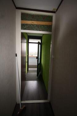 Flur.JPG - 3 Zimmer Wohnung im 8.OG zu vermieten - spektakuläre Aussicht