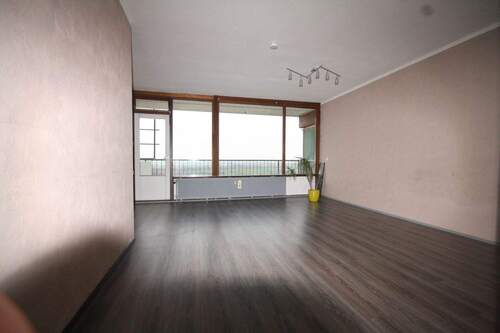 Wohnzimmer (2).JPG - 1 Zimmer Etagenwohnung zur Miete in Emden