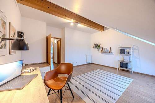 Home-Office Dachgeschoss - 