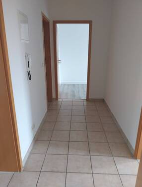 Diele - Etagenwohnung mit 60,60 m&sup2; in Chemnitz zum Kaufen