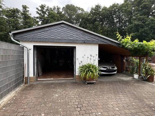 Garage + Carport - Einfamilienhaus mit 129,00 m&sup2; in Möckern zum Kaufen