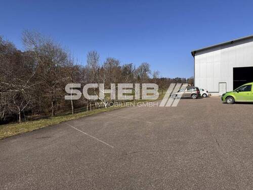 asphaltierte Freifläche - asphaltierte Außenfläche im Gewerbegebiet zu vermieten