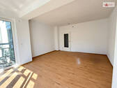 Wohnzimmer - 3 Zimmer Etagenwohnung zur Miete in Burkhardtsdorf