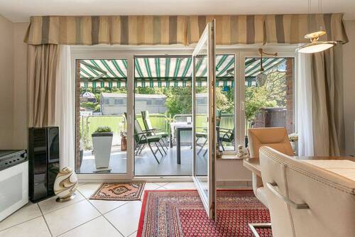 Wohnzimmer - 3 Zimmer Etagenwohnung zum Kaufen in Kerpen