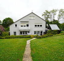Großzügiges Mehrfamilienhaus mit Gewerbefläche, Garten und Terrasse in Detmold