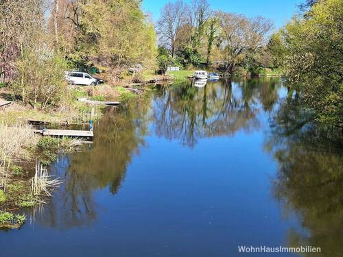 Die Alte Spree lädt zum Baden und Bootfahren ein - 