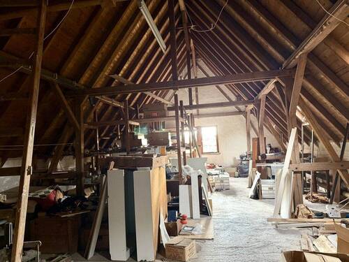 Dachgeschoss Bürogebäude - 