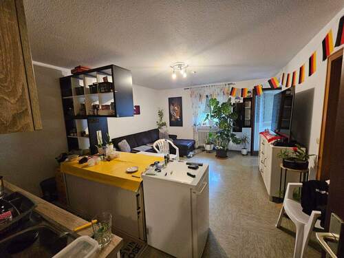 Wohn/Esszimmerbereich - 2 Zimmer Etagenwohnung zum Kaufen in Waldkraiburg