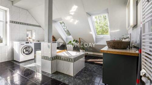 1. OG Badezimmer 1 - 